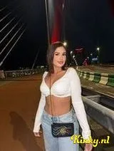 Dina - GFE /kisses / partygirls