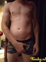 daniel-escort-via-kinky-6850376343e4b9001386f8c0