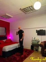 meester-kevin-bdsm-via-kinky-684fe2e56f455c0013d02e5d