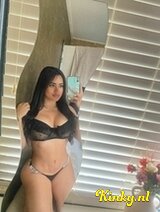 Sara - Sara hot