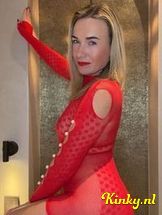 larissa-virtual-sex-via-kinky-69788f0986b1a50012feff2a