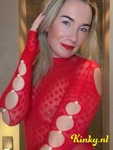 larissa-virtual-sex-via-kinky-69788eb11b1ae90013d08bb6