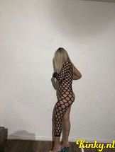 amira-escort-via-kinky-6908eb122ae1c7001222eff7