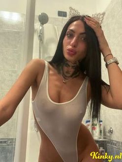 rebecca-escort-via-kinky-69009ec50e66ef00137b3fdf