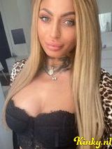 Roxana - Sexy blonde girl