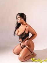 camila-prive-ontvangst-via-kinky-68529663375bfd001318ec25