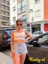 roxana-escort-via-kinky-6880c61431f4b00013ba8e7d