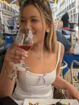 Paolla -  Terug in de stad | GFE | Real Pics | EN