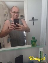 chris-escort-via-kinky-685883da9e10cc00134480d3