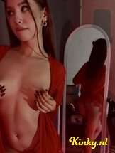 constantia-virtual-sex-via-kinky-685b0f06375bfd001318f9b3