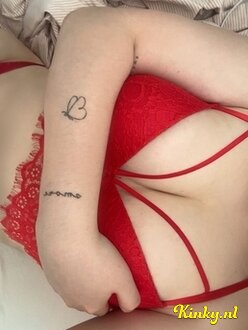 mila-virtual-sex-via-kinky-685d769bb04b8d00132dff78