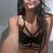 nicollie-prive-ontvangst-via-kinky-68ed2416c6c1e00013dabd5d