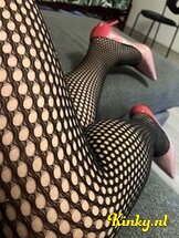 maya-erotische-massage-via-kinky-685c29a9b04b8d00132dfd9d