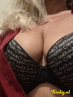 simone-escort-via-kinky-685dababb04b8d00132dff99