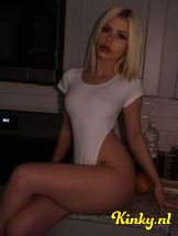 nicole-virtual-sex-via-kinky-69640c3e86b1a50012feebbb