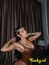 Laura - Colombian VIP Girl / TRÍO GF /LOVE PARTY