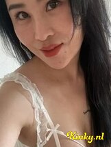 sasa-erotische-massage-via-kinky-6887c95843e4b9001387539d