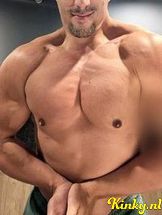 nino-bdsm-via-kinky-690221835a625a00138ab3b1