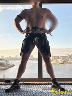 nino-bdsm-via-kinky-6869968b4783f70013b12cc7