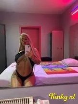 ayana-escort-via-kinky-696045babedbf800144abd3c