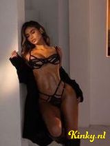 Paris - New English speaking classy Latina