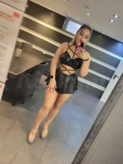 romena-escort-via-kinky-69c5b65b0bd6790012b3f2ed