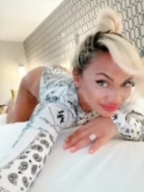 kim-escort-via-kinky-68dc6b85c6c1e00013daa9d4