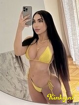 Samantha - Beautiful Colombian a few days in the city