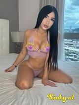 Samantha - Beautiful Colombian a few days in the city