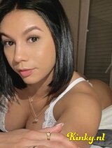 Victoria - A sexy and curious girl, new to NL.