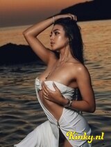 Ibis - Beautiful party Latina girl