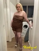 Bonnie - Horny Anal party girl