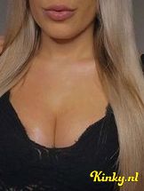 sophie-virtual-sex-via-kinky-699346225eeaba00131ad282