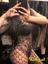 selena-prive-ontvangst-via-kinky-689522314e6e2c0013d9013b