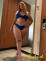 Camila - I have GF for trio, love licking New Girls in town