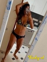 Camila - Sexy latina Camila