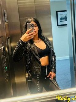samyra-escort-via-kinky-68e66ccab6e471001315fa59