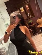 Elena - Girl next door