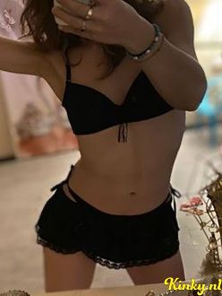 elana-prive-ontvangst-via-kinky-6908fa07aef88e0013c9ac39