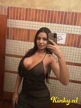 isabella-virtual-sex-via-kinky-6972d813ac6ef70013cba93d