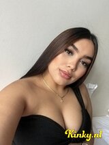 Camila - •Kamantra Massage - Latina Trio•