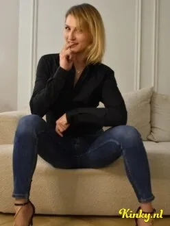 fabiana-virtual-sex-via-kinky-687fba206f455c0013d08930