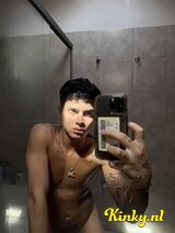 Valentín - Sex without limits, Chico xxx Latin