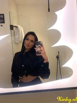 luisa-escort-via-kinky-6902bd6dc0682f0013e01370