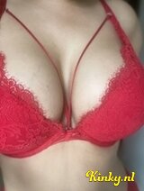 Julia - Nederlandse geile escort