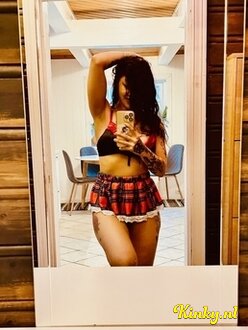 antonia-escort-via-kinky-6888f78929a227001361330a