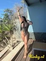 kata-erotische-massage-via-kinky-697cdca6fba79a0013a7553e