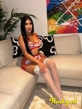 adhara-prive-ontvangst-via-kinky-6899f99bcc15b900137f0e70