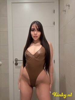 isabella-escort-via-kinky-688cce726f455c0013d09fd4