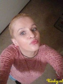 victoria-escort-via-kinky-692043f5c0682f0013e044ac